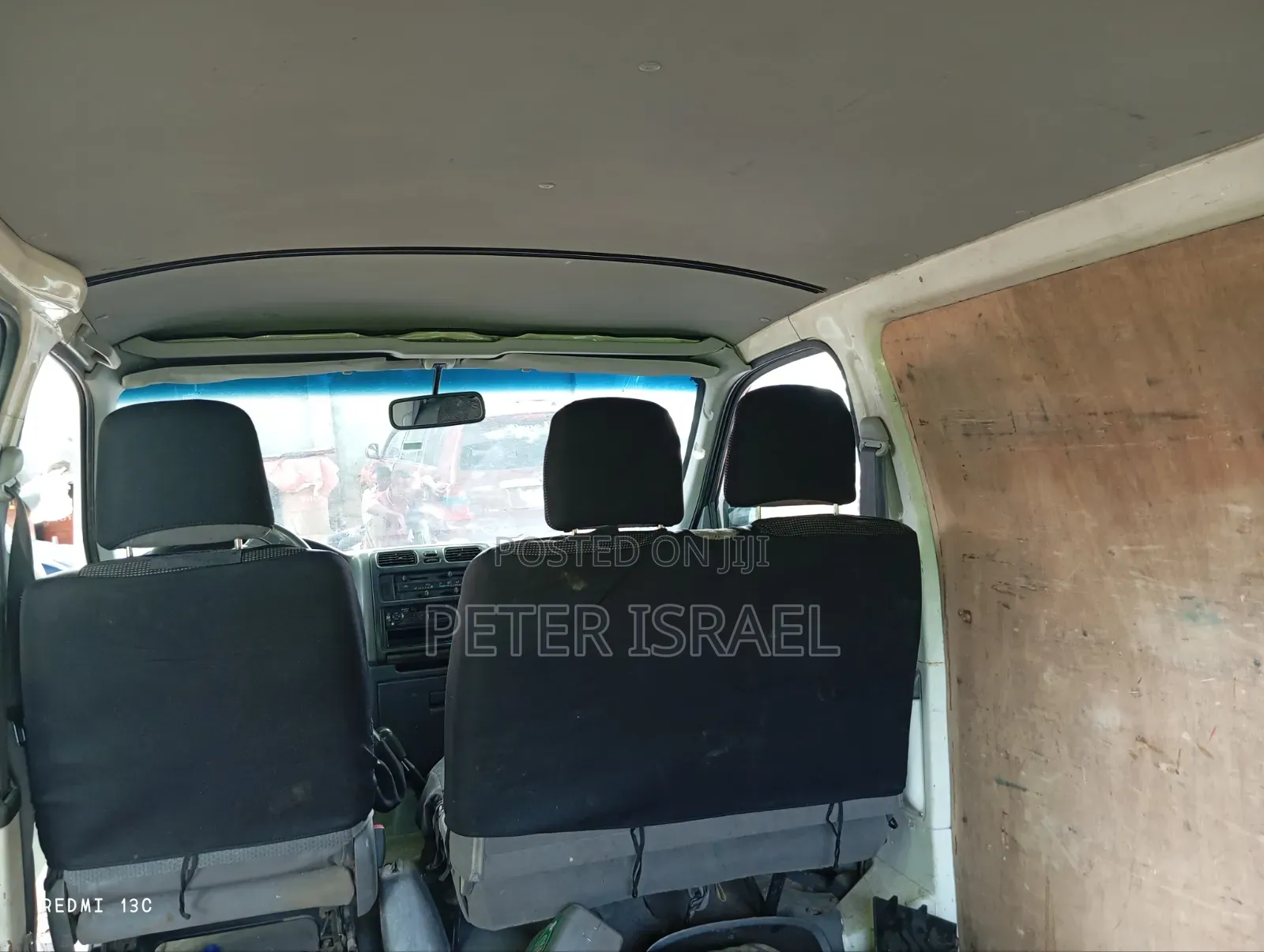 Toyota HiAce 2005 White