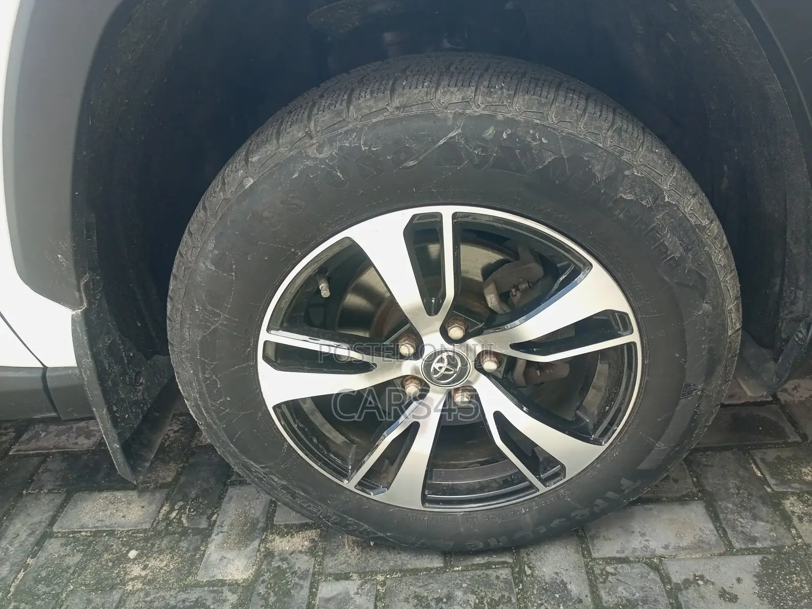 Toyota RAV4 2021 White