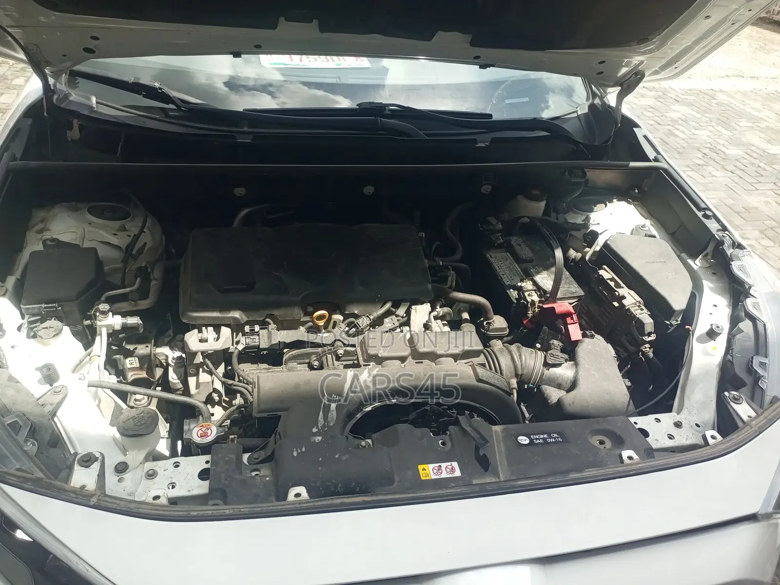 Toyota RAV4 2021 White