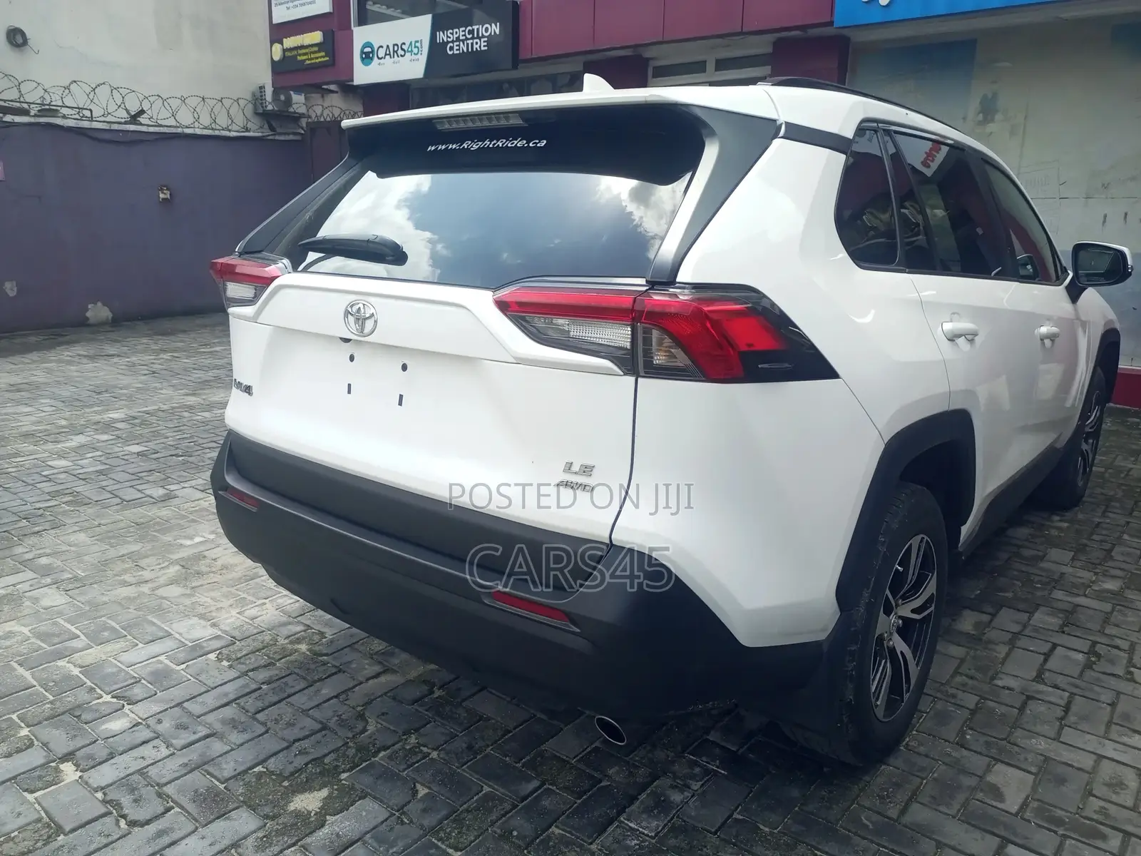 Toyota RAV4 2021 White