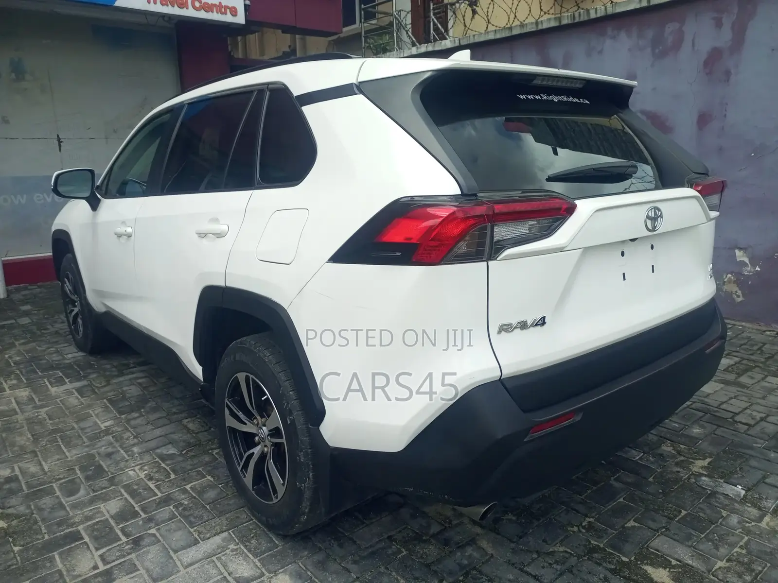Toyota RAV4 2021 White