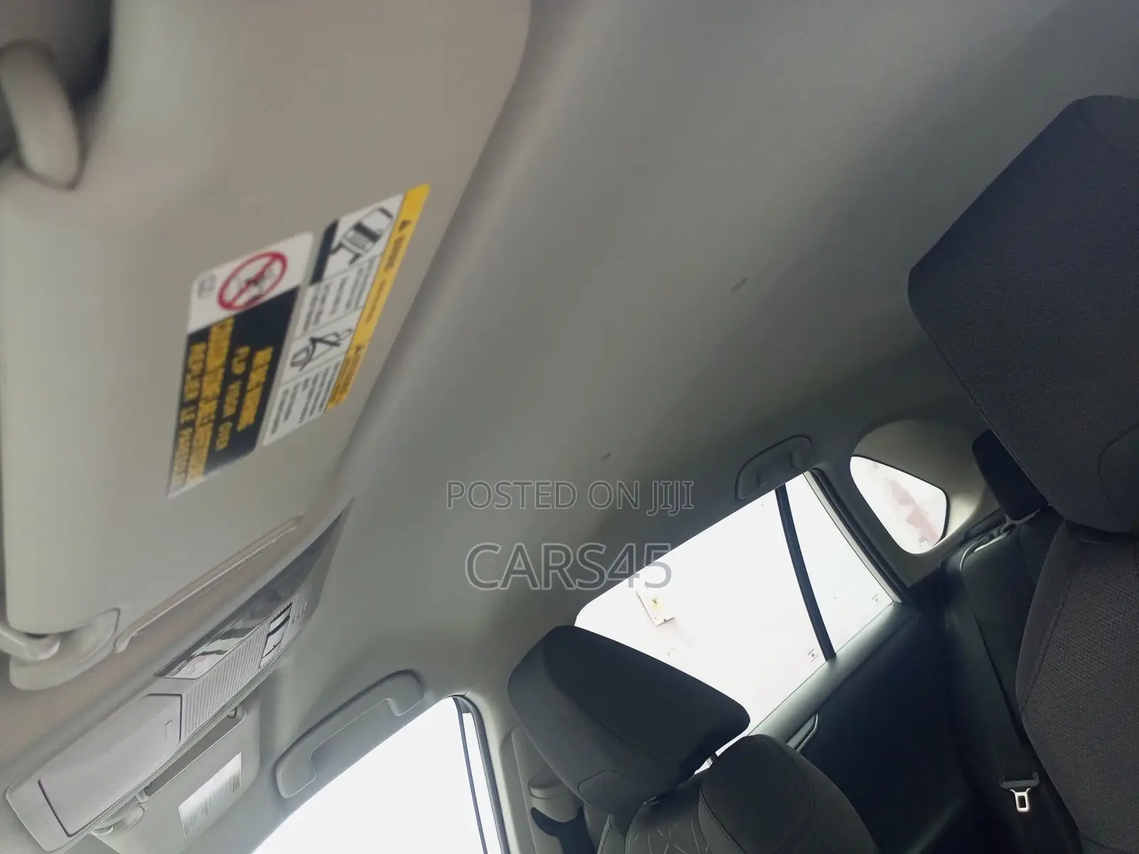 Toyota RAV4 2021 White