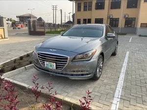 Hyundai Genesis 3.8 4dr Sedan AWD (3.8L 6cyl 8A) 2015 Blue