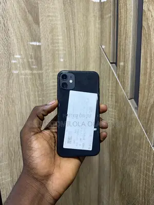Apple iPhone 11 64 GB Black