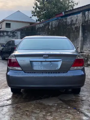 Toyota Camry 2006 Gray
