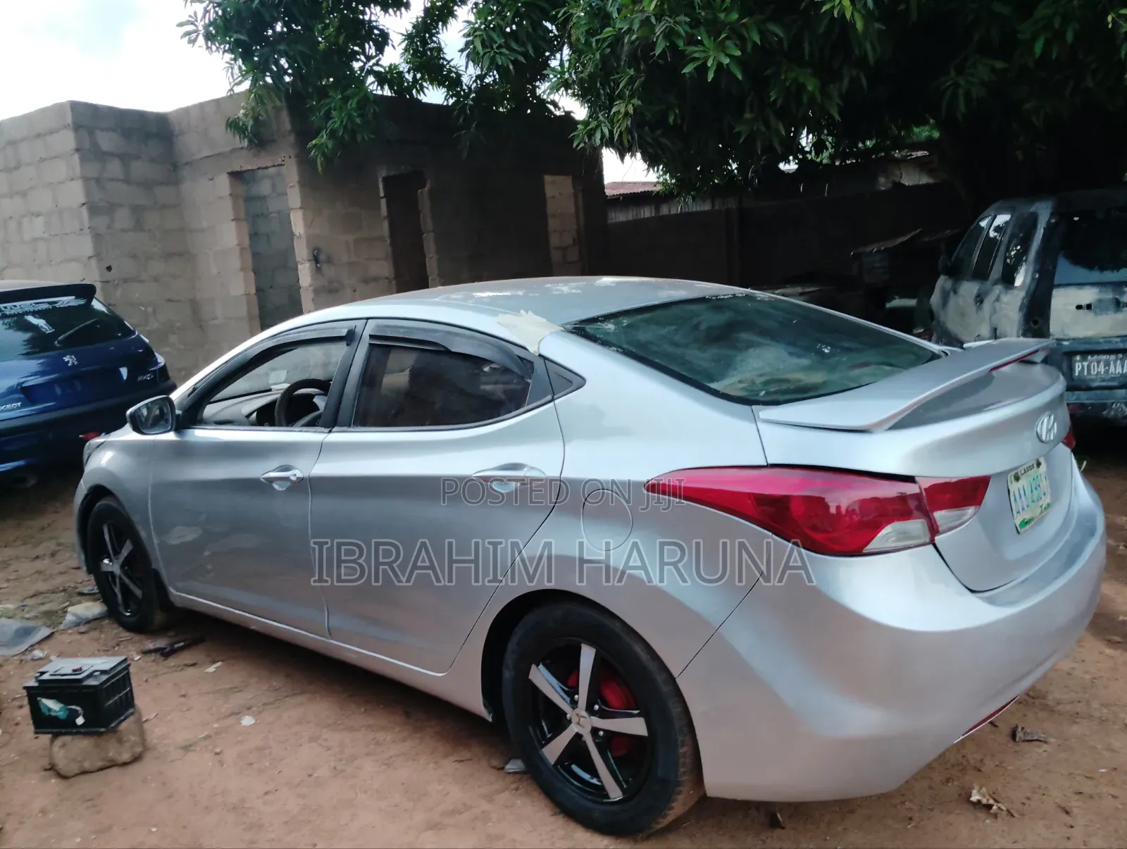 Hyundai Elantra 2012 Silver
