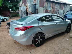 Hyundai Elantra 2012 Silver