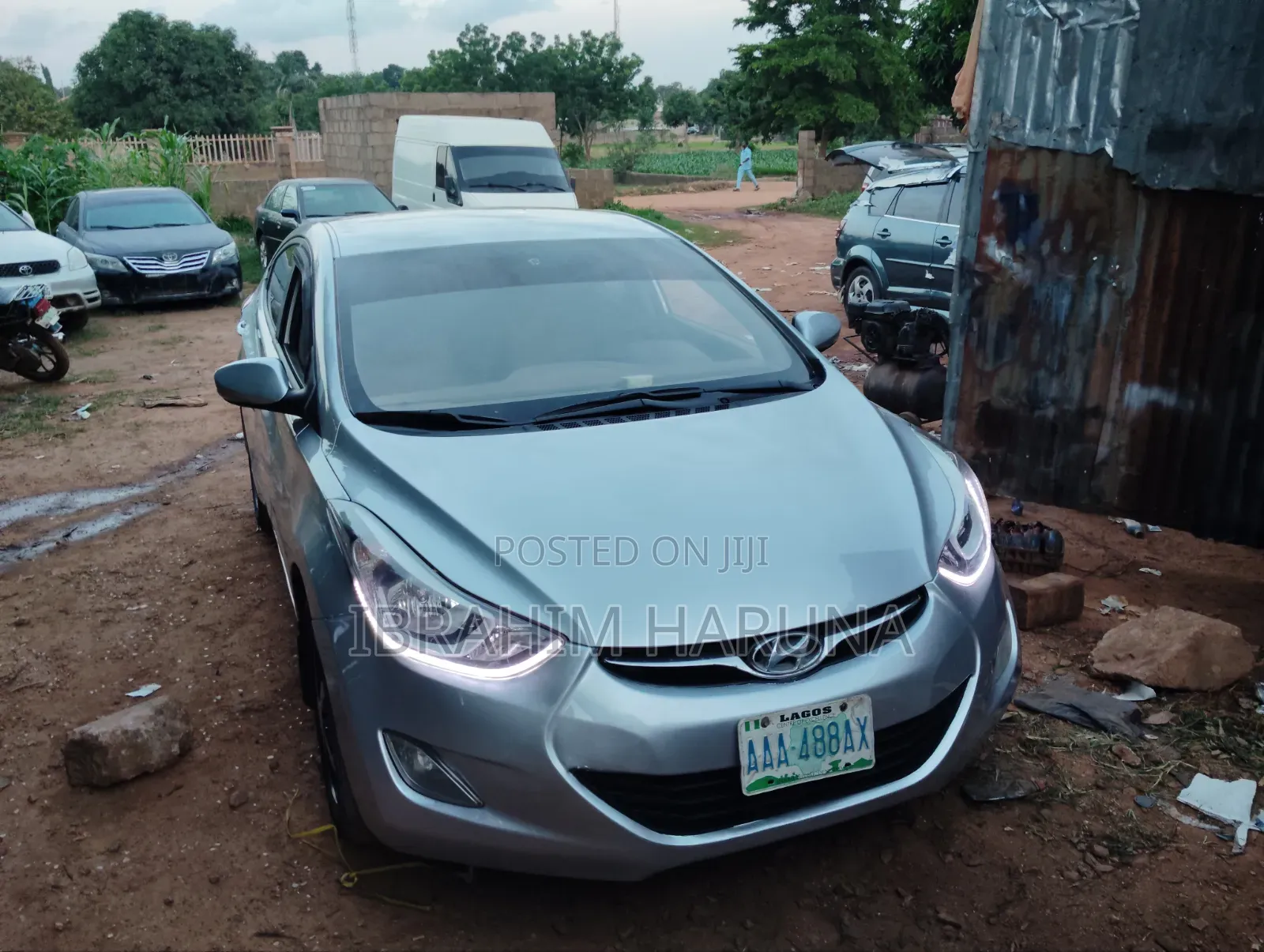 Hyundai Elantra 2012 Silver