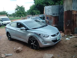 Hyundai Elantra 2012 Silver