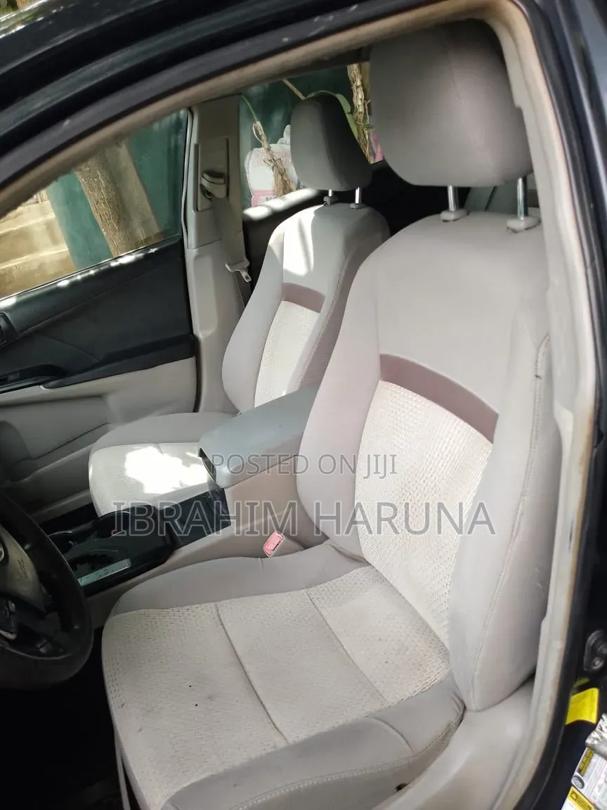 Hyundai Elantra 2012 Silver