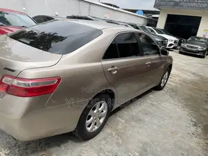 Toyota Camry 2008 Gold