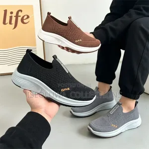 Gaz Casual Slip-on Sneakers Lightweight Breathable Fashion Shoes
