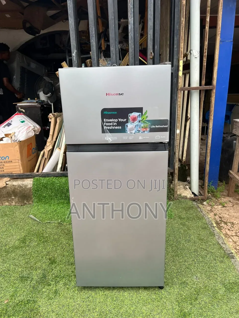 124l Hisense Fridge