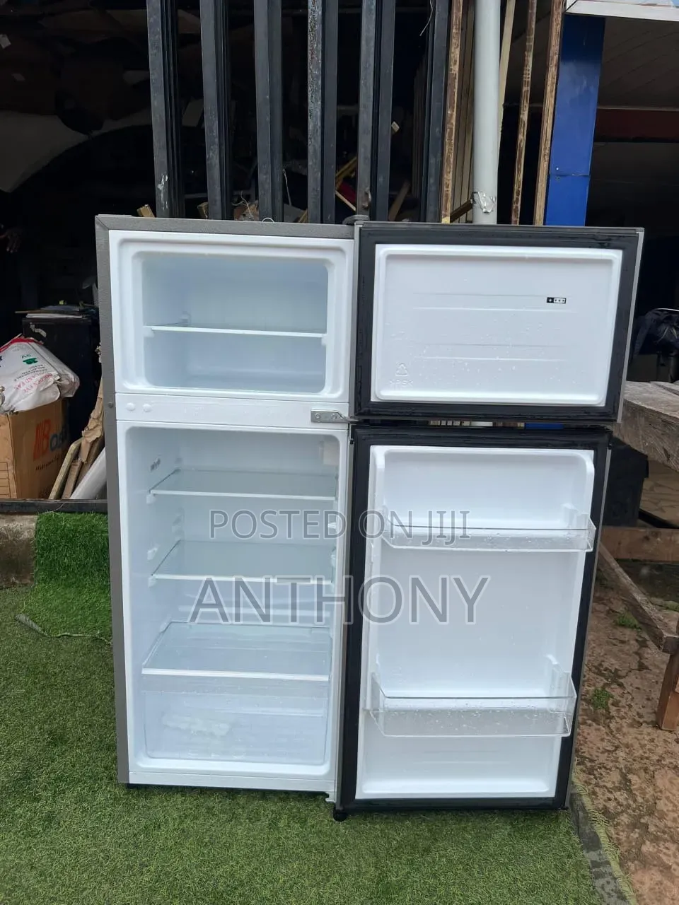 124l Hisense Fridge