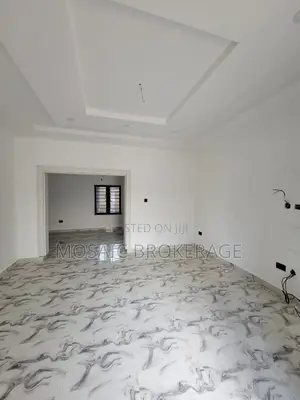 3bdrm Apartment in Lugbe District for sale
