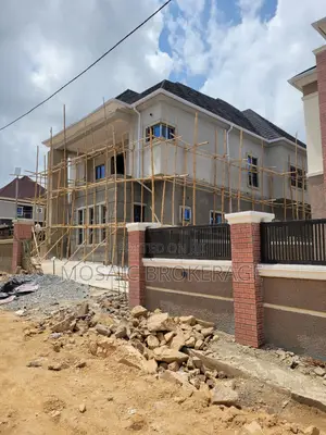 5bdrm Duplex in Lugbe District for sale