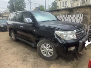 Toyota Land Cruiser 2010 Black