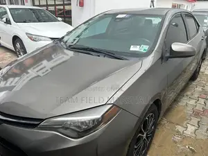 Toyota Corolla LE (1.8L 4cyl 2A) 2018 Gray