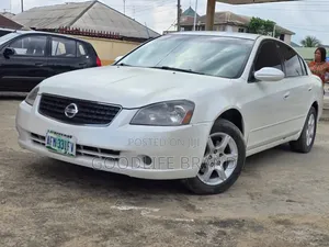 Nissan Altima 2.5 2006 White