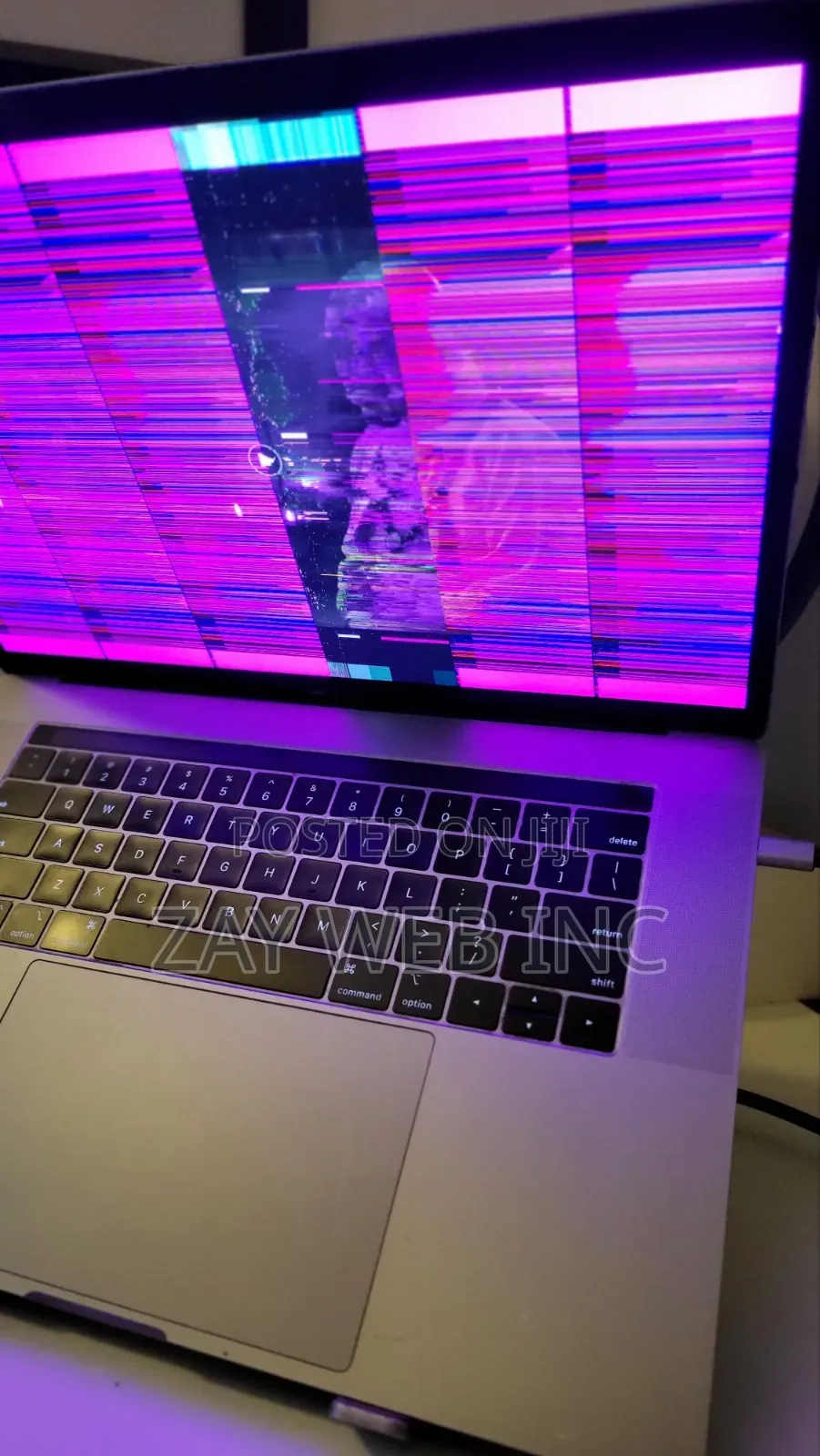 Laptop Apple MacBook 2018 6GB Intel Core i7 SSD 500GB