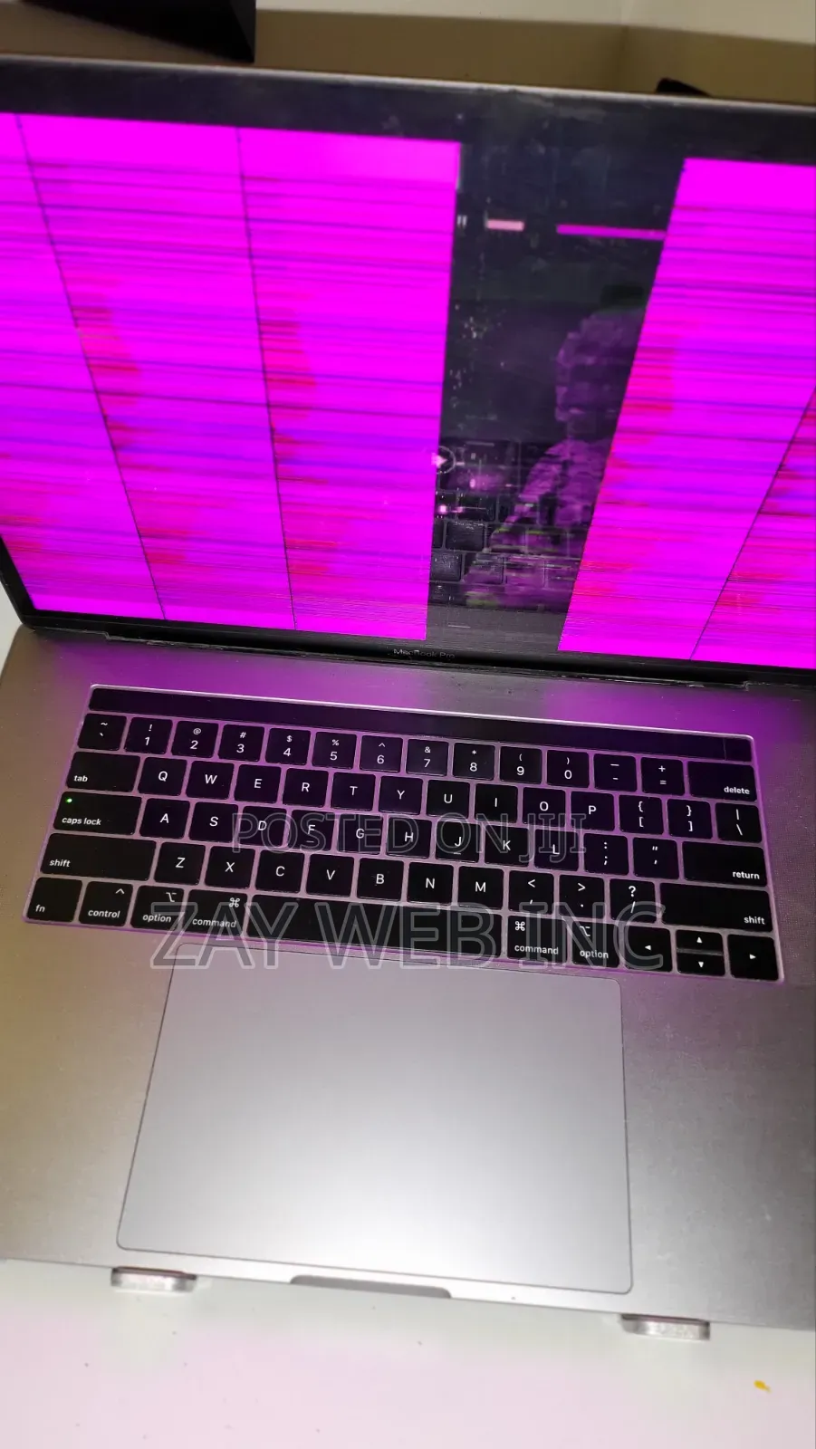 Laptop Apple MacBook 2018 6GB Intel Core i7 SSD 500GB