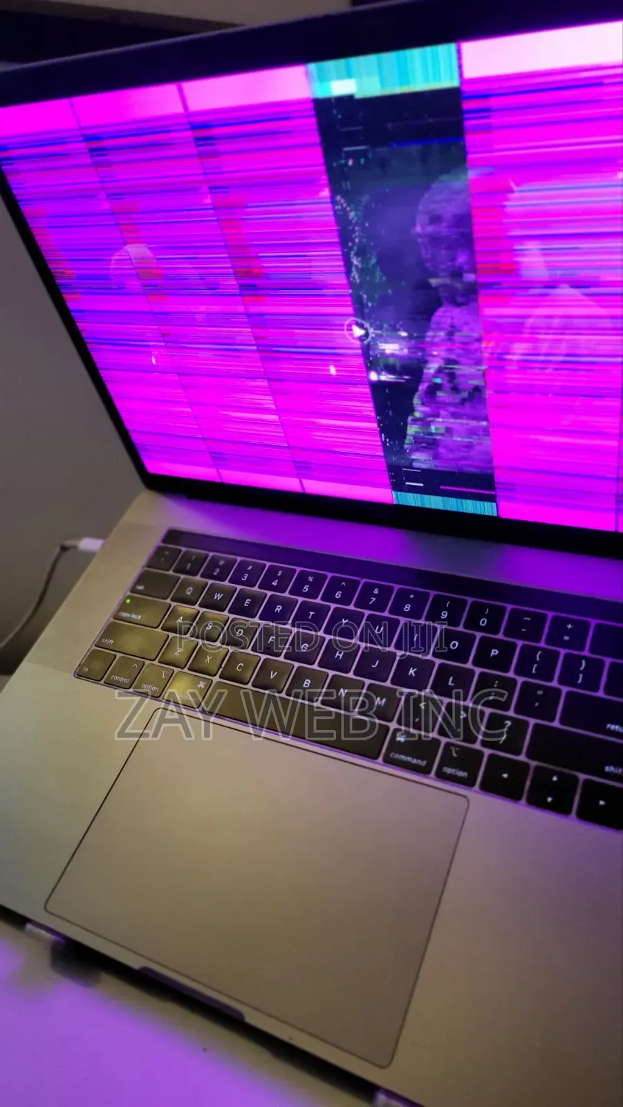 Laptop Apple MacBook 2018 6GB Intel Core i7 SSD 500GB