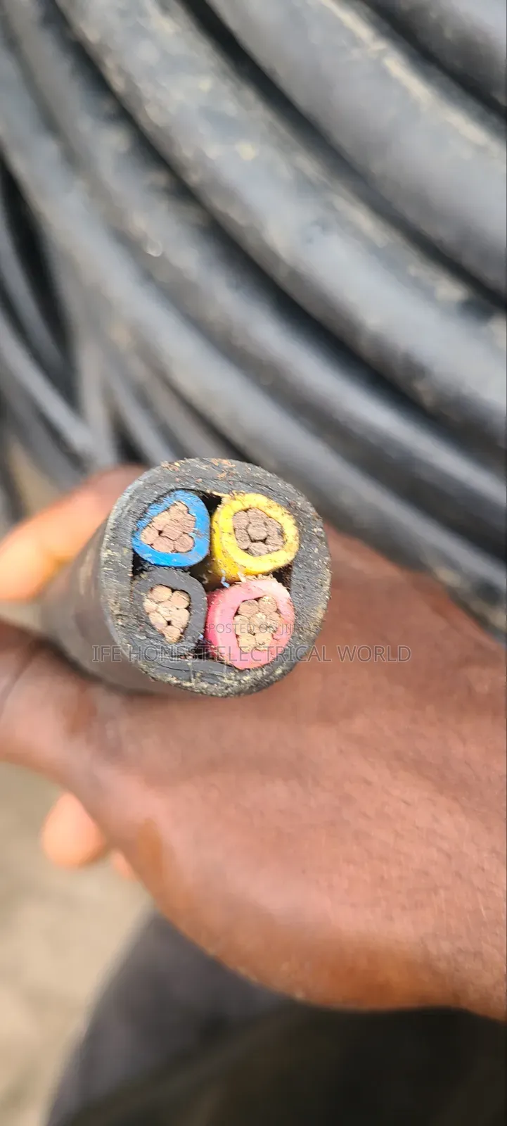 Akj 35mmx4core PVC