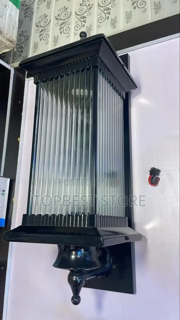 Modern Outdoor Wall Lamp