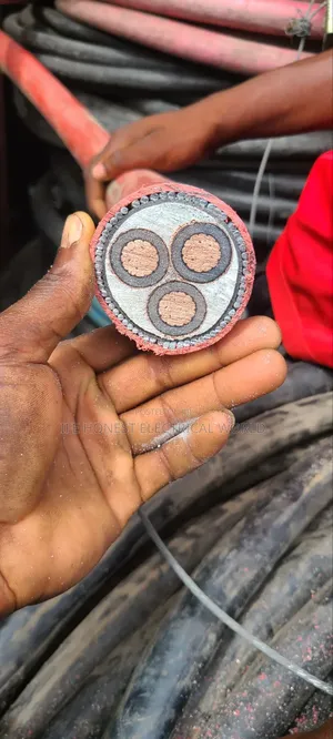 Xlpe 11kv 150mmx3core Red
