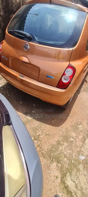 Nissan Micra 2009 Gold