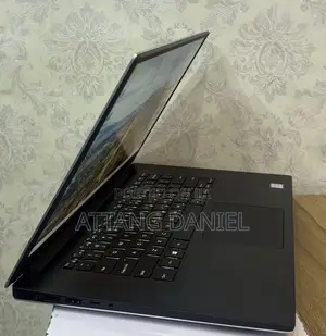 Laptop Dell Precision 5540 16GB Intel Core i9 SSD 512GB