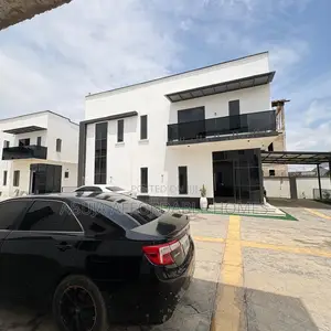 4bdrm Duplex in Lugbe District for sale