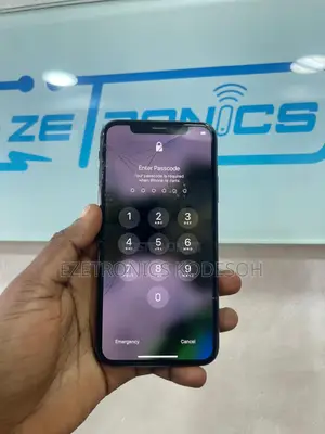 Apple iPhone X 64 GB Black
