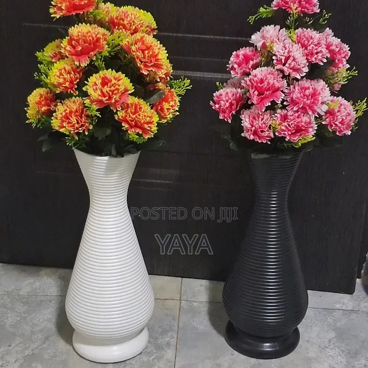 Clasic Flower and Vase