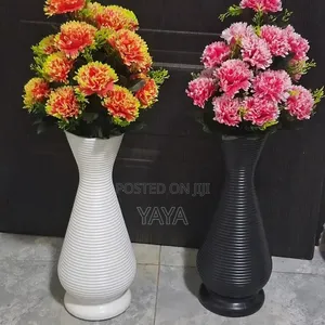 Clasic Flower and Vase