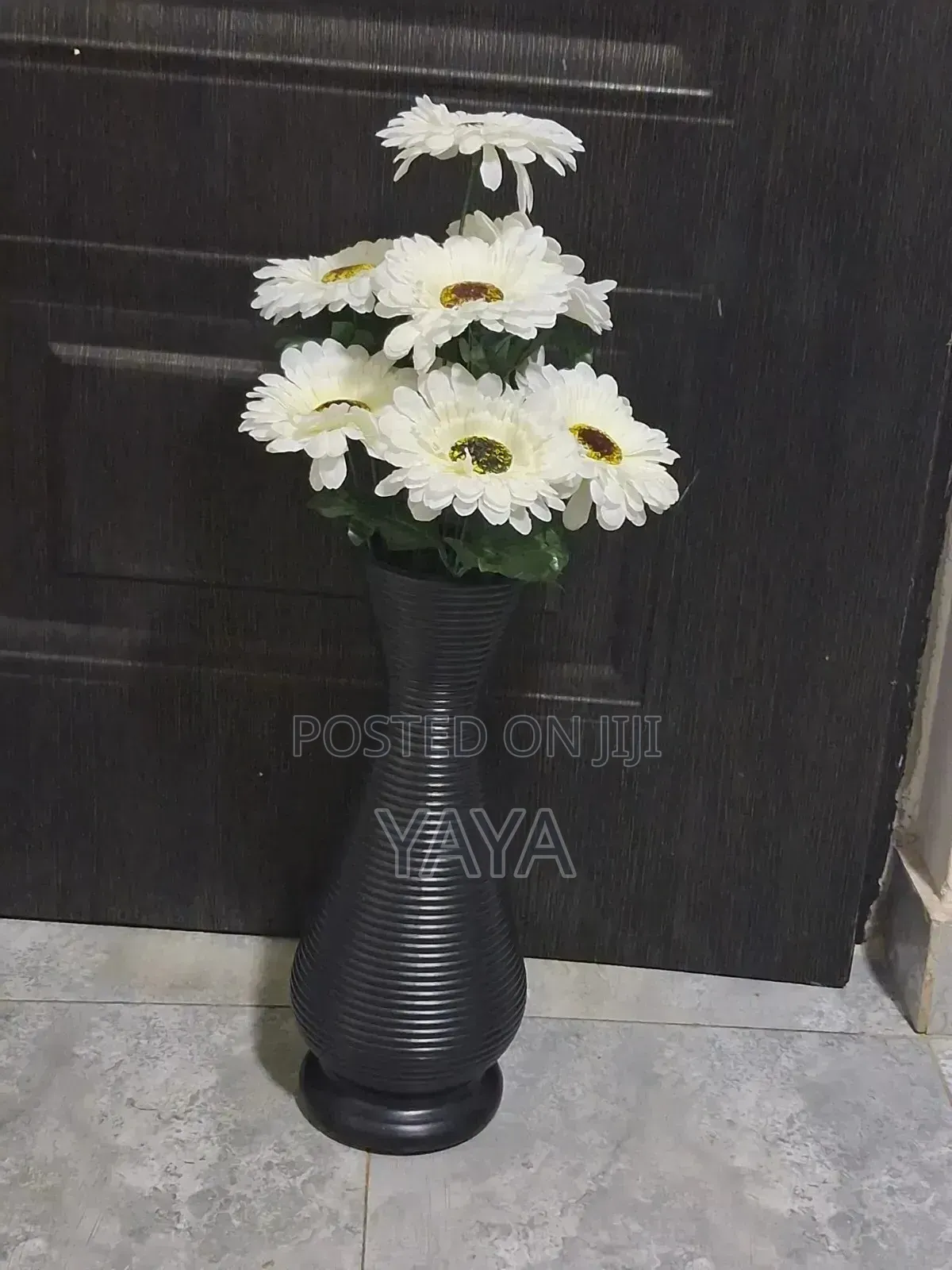 Clasic Flower and Vase