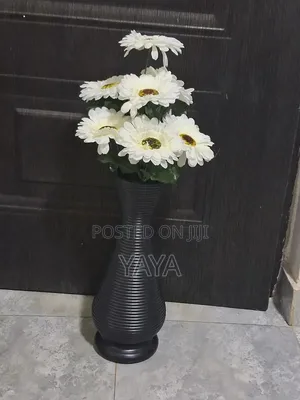 Clasic Flower and Vase