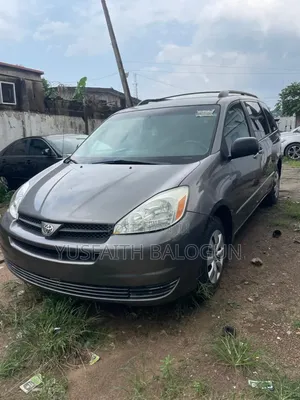 Toyota Sienna 2005 Gray