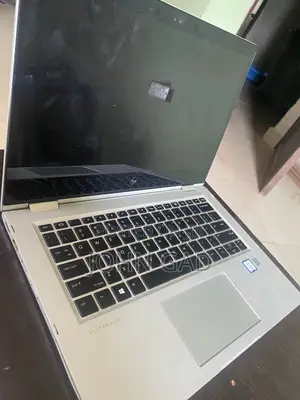 Laptop HP EliteBook x360 1030 G2 16GB Intel Core i7 HDD 512GB