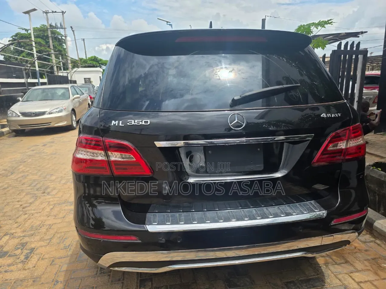 Mercedes-Benz M Class 2011 Black