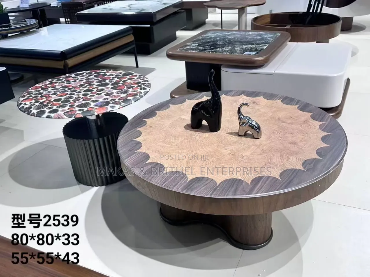 Beautiful Luxurious Center Table