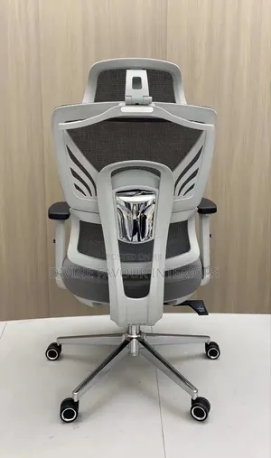 Mesh Designed Ergonomic Swivel Chair Chair