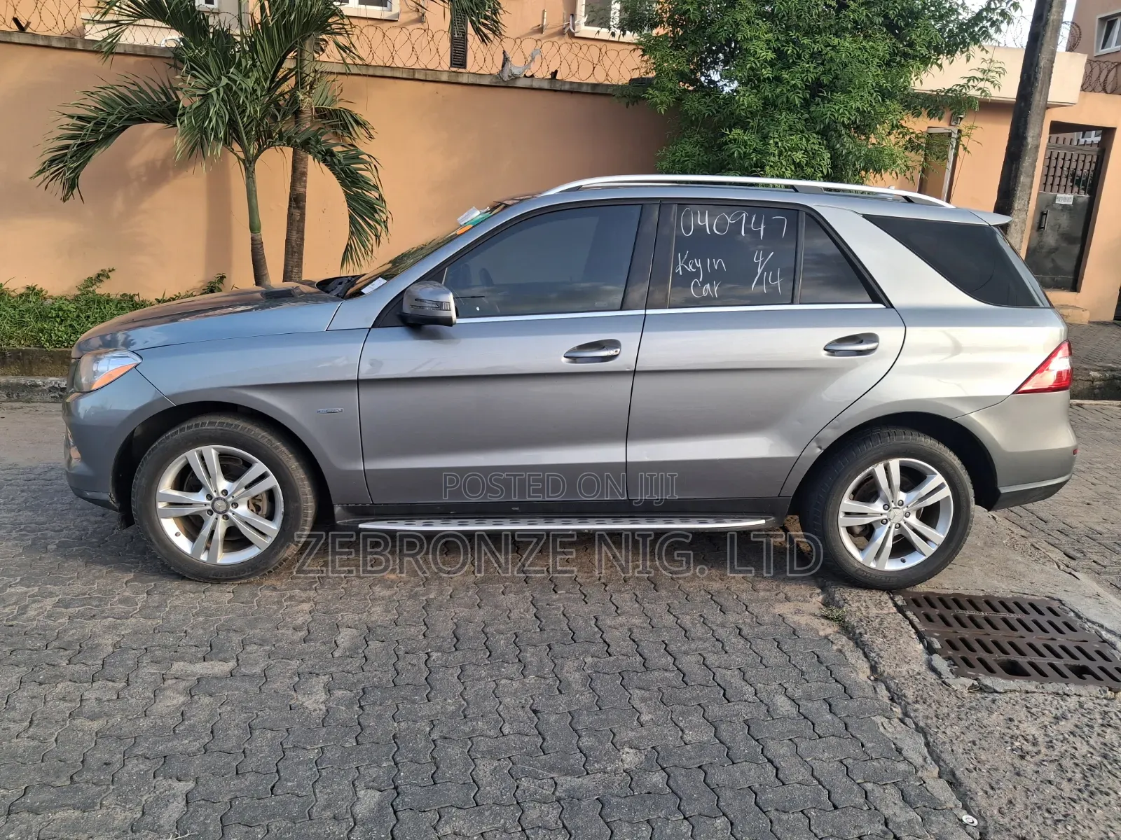Mercedes-Benz M Class 2012 Gray
