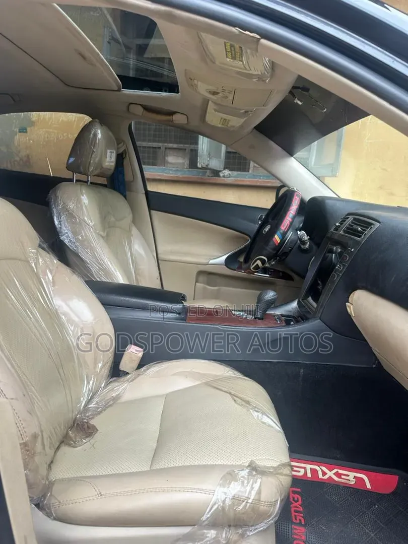 Lexus IS 2010 Black