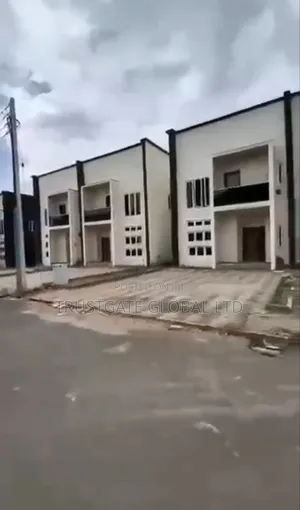 4bdrm Duplex in Karsana for sale