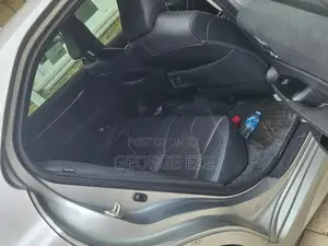 Toyota Camry 2019 Silver