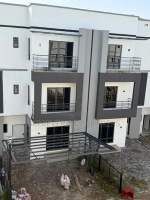 4bdrm Duplex in Guzape District for sale