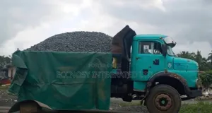 Heavy-Duty Granite *Aggregate_ Chippings