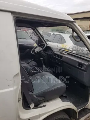 Mitsubishi Delica 2009 White