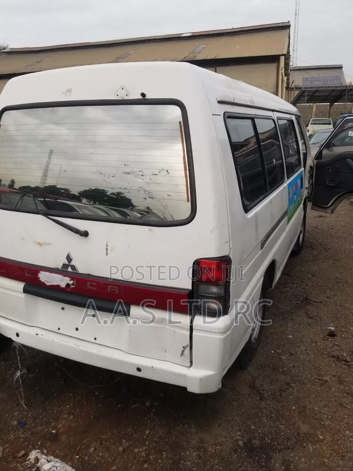 Mitsubishi Delica 2009 White